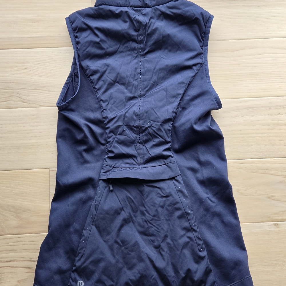 Lululemon Athletica Black Vest - Picture 2 of 4